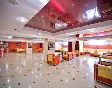  ресторан Нежинка