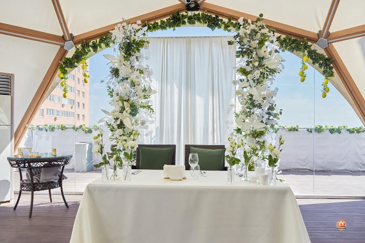 Летний шатер на крыше в «GRANAT» фотография №1