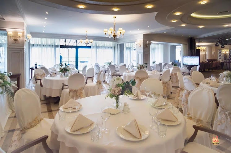 Основной зал в «Александр» фотография №16