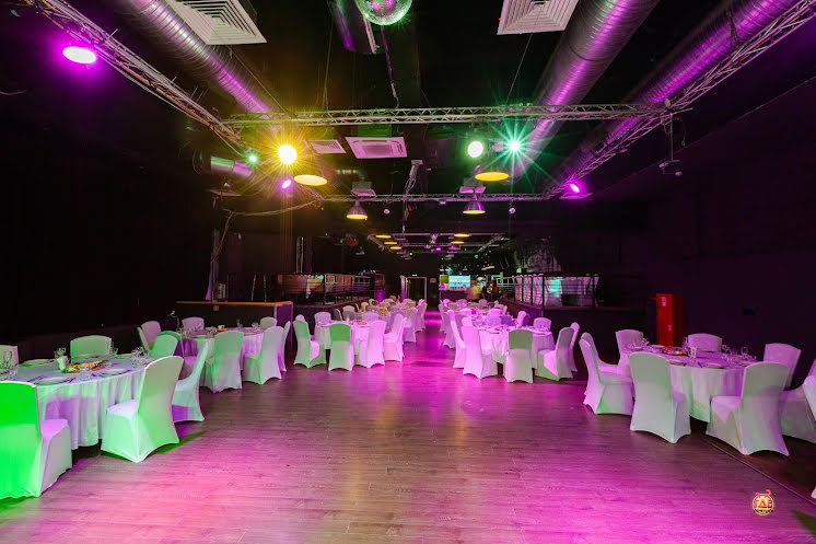 Зал на 200 человек в «Гластонберри» фотография №3