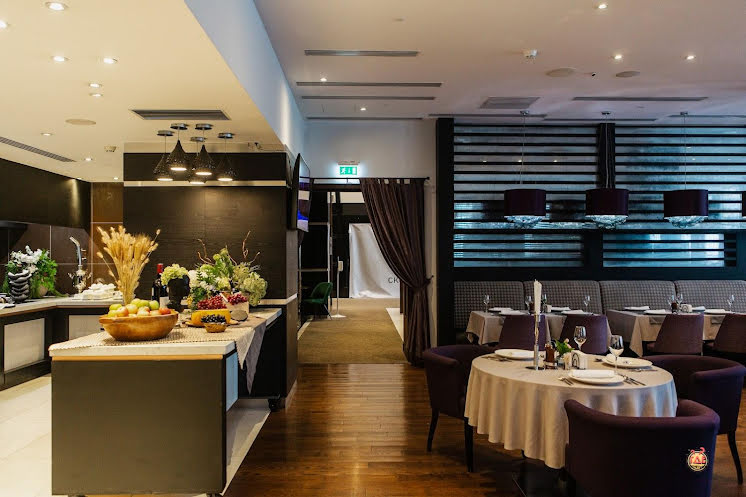 Ресторан "Новум" в «SHERATONPLAZA Ufa - Congress Hotel» фотография №4