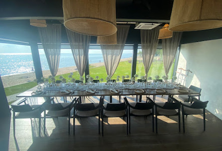 Зал "Прибрежный"  в Зал "Сосновый" 