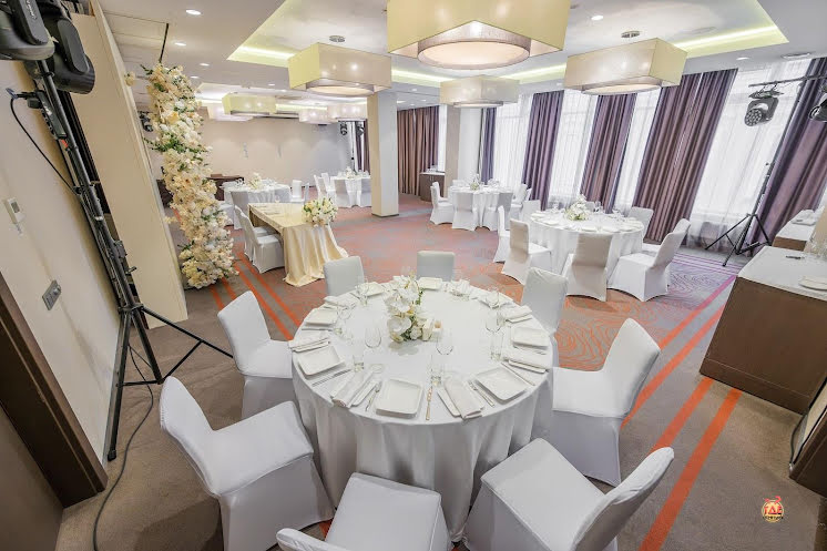 Зал «Европа» в «Tenet» фотография №4