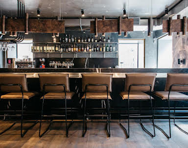 День рождения в MUST