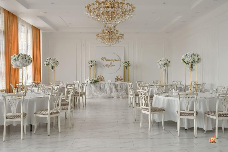 White Hall фотография №2