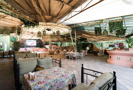 Летняя площадка в Банкетный зал