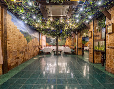  ресторан Замок Атоса