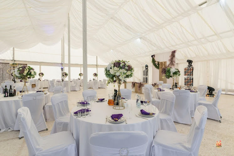 Шатер у пруда в «Sofrino Park» фотография №3