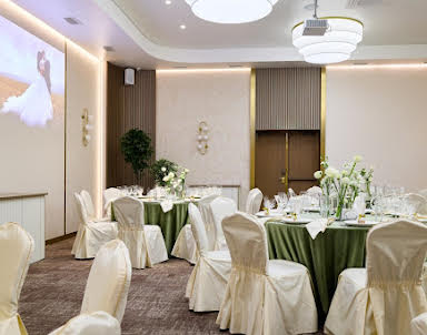  ресторан Hilton Garden Inn Kaluga
