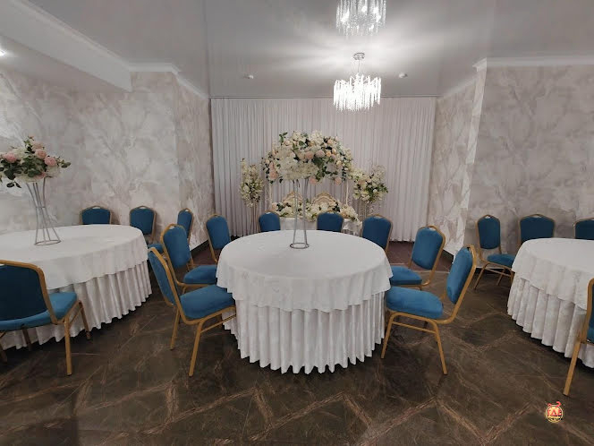 Основной зал в «Смак на Ямашева» фотография №15