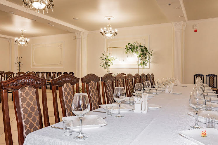 Большой банкетный зал в «Междуречье» фотография №5