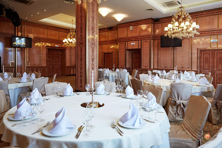 Банкетный зал «Азнавур» в «Royal Hotel Spa & Wellness» фотография №9