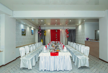 Малый зал в Малый зал