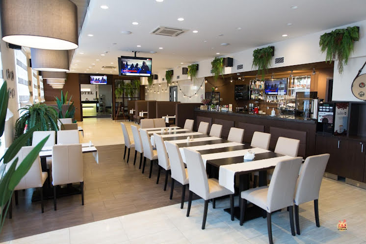 Зал «Бискафе» в «BISCAFE» фотография №15