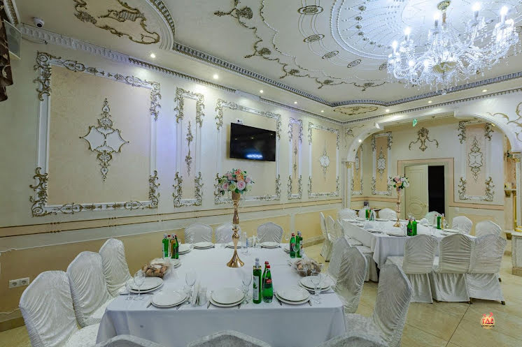 Основной зал  в «Империя» фотография №1