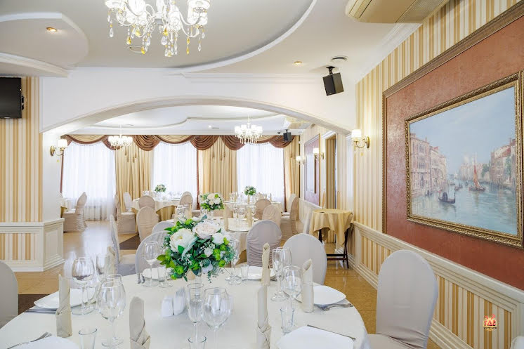 Основной зал  в «Нарцисс» фотография №15