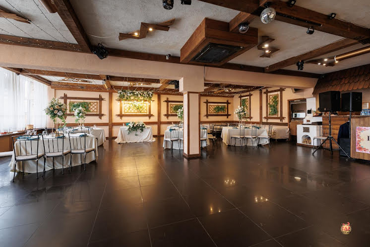 Основной зал в «Горница» фотография №13