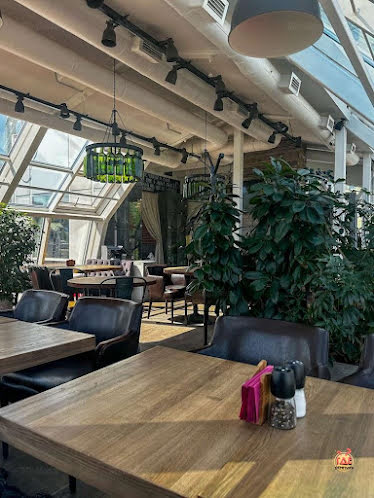 Зал на 2 этаже в «Хлеб и Вино на Вернадского» фотография №5