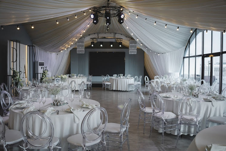 Основной зал в «EVENT ROOF» фотография №8