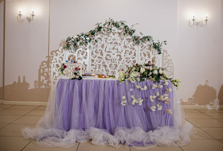 Большой зал в Малый зал