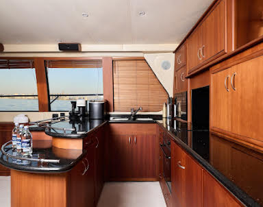  ресторан YES BOAT