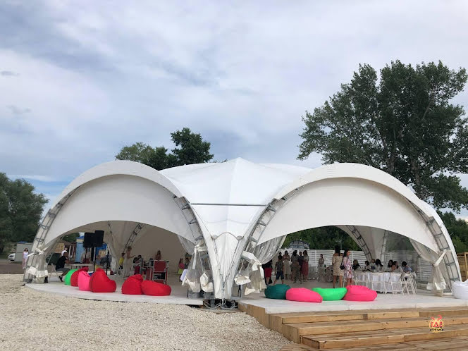 Шатёр в «White Place» фотография №2