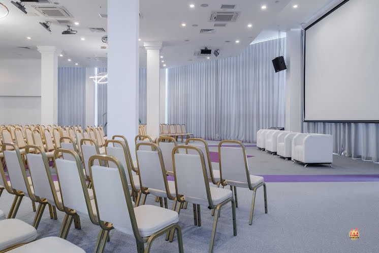 Сити Холл  в «Marins Grand Hotel Астрахань» фотография №5