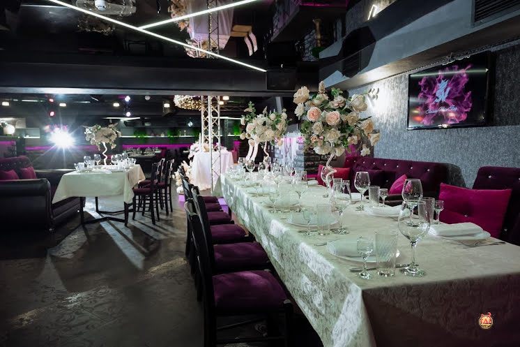 Dance Hall  в «Больше Чем Бар» фотография №12