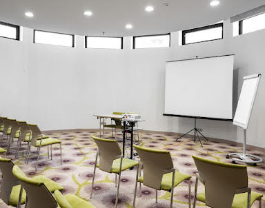  ресторан Edge Seligerskaya-Moscow