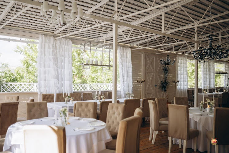 Летняя веранда в «Театр Юности» фотография №6