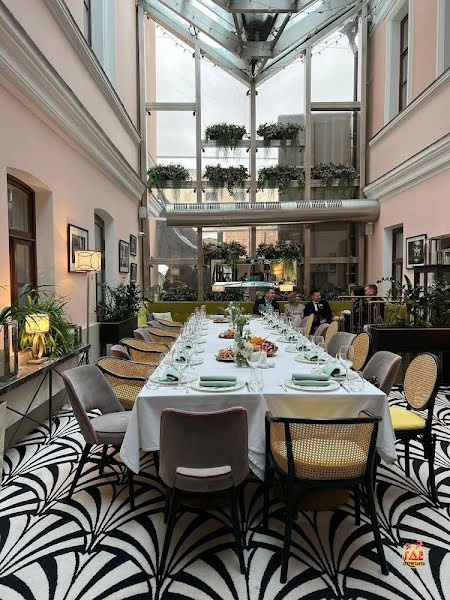 12 Grand Cafe фотография №17