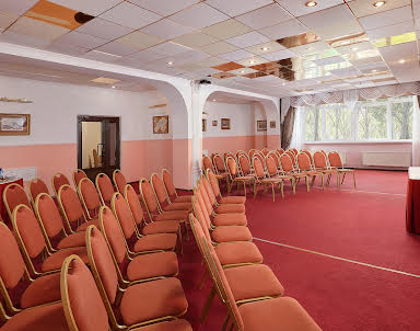  ресторан ZVENIGOROD