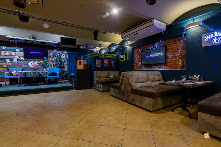 Основной зал в «GOSTY» фотография №4