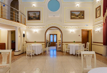 Малый зал в Малый зал