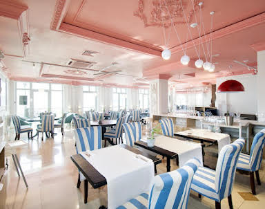  ресторан Маяк