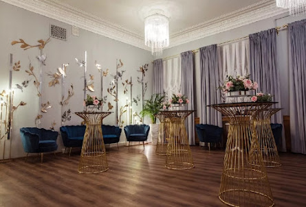 Основной зал в Основной зал