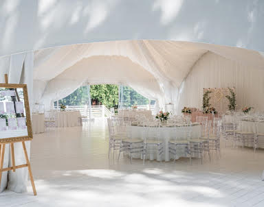  ресторан Emerald lake