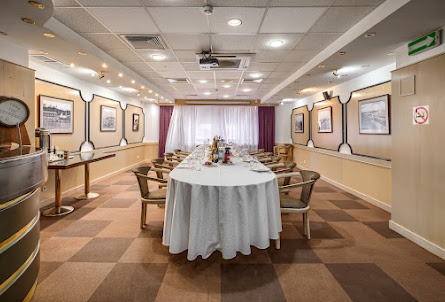 Зал Boutique Whisky bar в Зал для переговоров «NEXT»