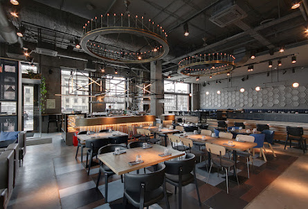 Основной зал в Банкетный зал 