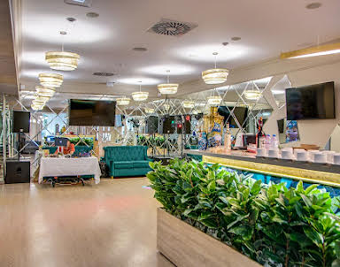  ресторан Matrёshka Plaza