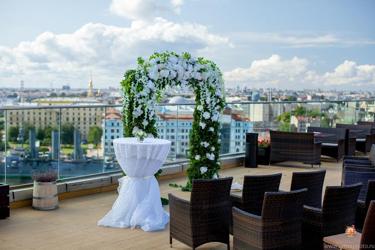 Летняя терраса в «La Vue» фотография №1