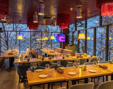  ресторан Перчини Grill & Wine на Волжском проспекте