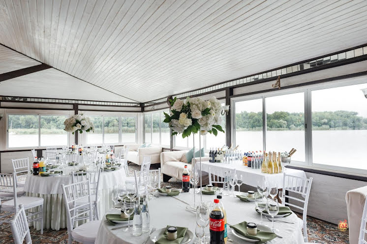 Зал "Веранда" в «Петровский причал» фотография №13