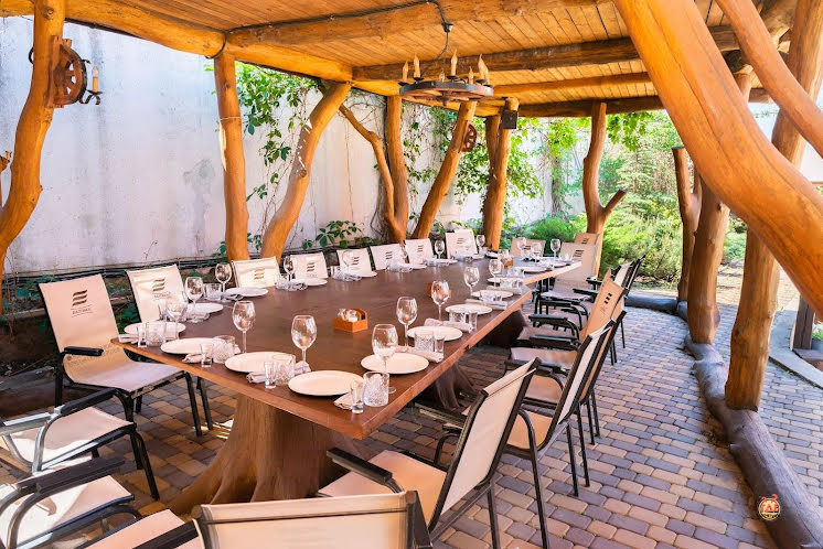 Летняя терраса в «VILLA DA VINCI» фотография №6