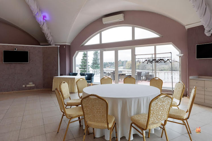 Основной зал в «Ресторан «Кутузов» в Московской области» фотография №14