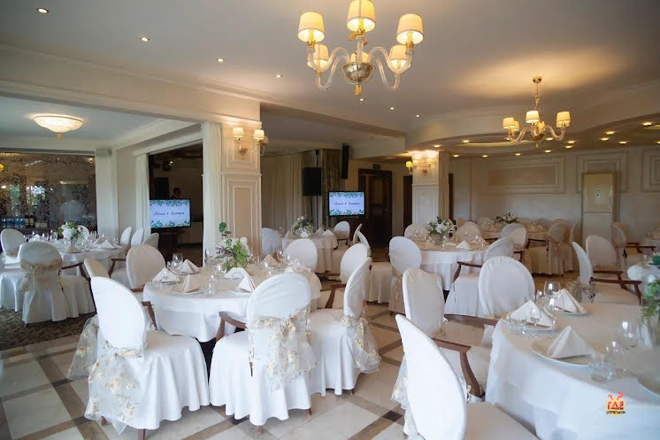 Основной зал в «Александр» фотография №15