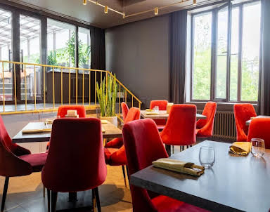  ресторан Divine на Назарбаева