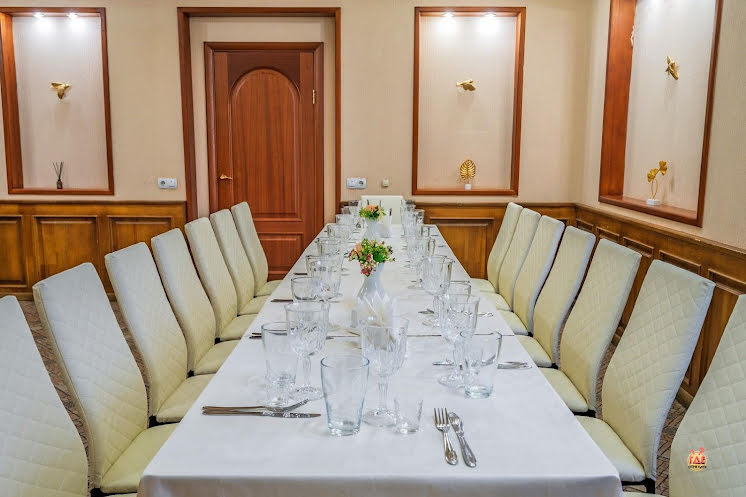 Малый зал  в «LovEda на Чапаева» фотография №7