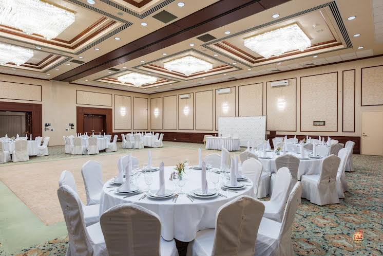 Банкетный зал «Петровский» в «Азимут Отель Аэростар» фотография №11