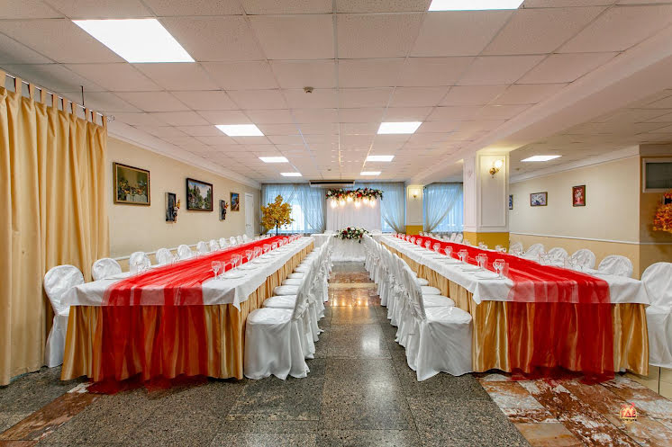 Зал на 100 человек в «Family Hall» фотография №1